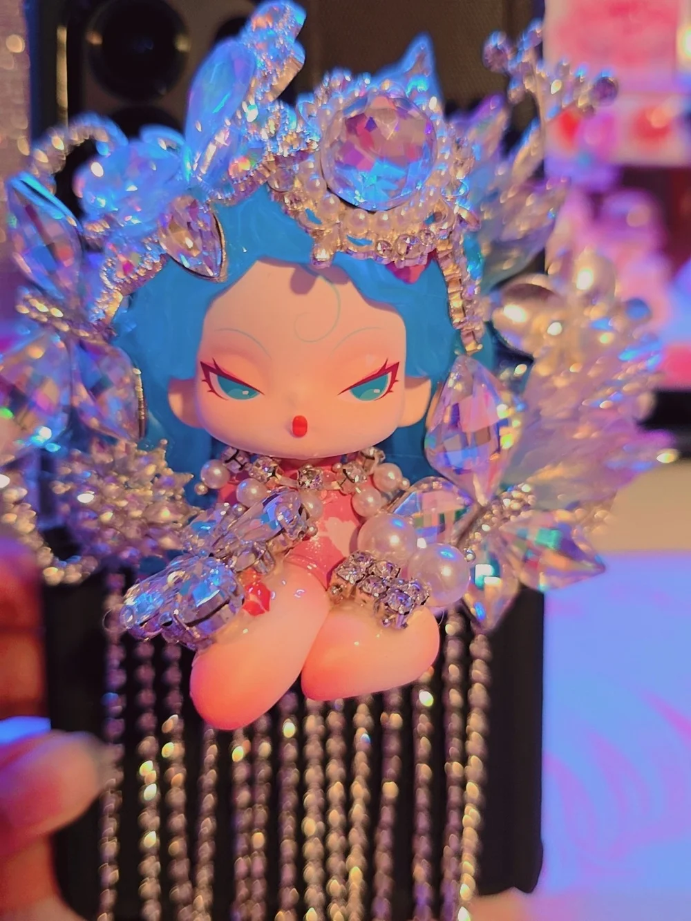 Crystal-Embellished Dodonami Charm Clip